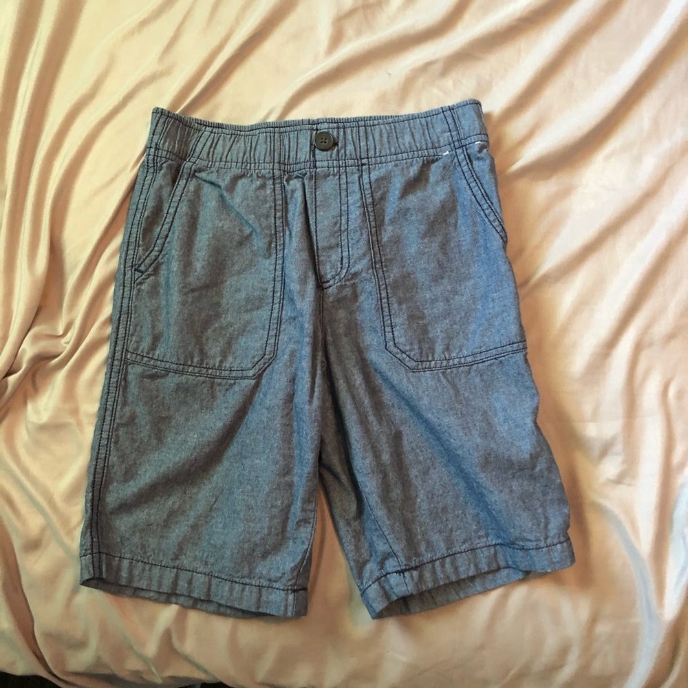 NWOT Size 10 boys shorts.